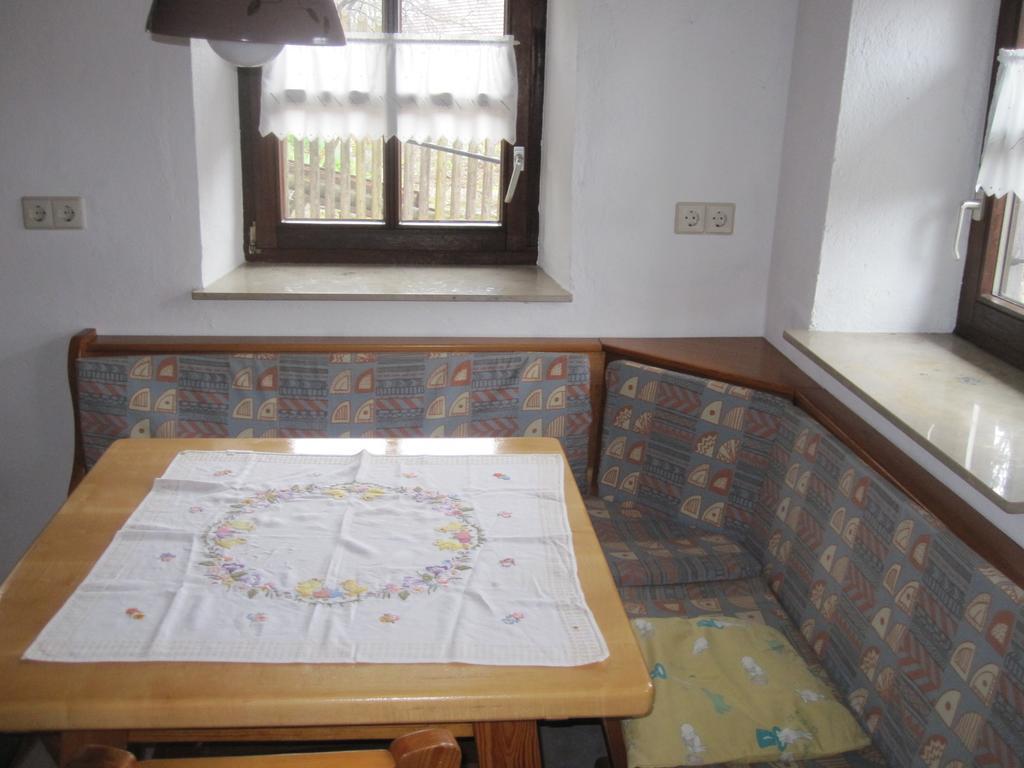 Ferienhaus Fam. Fuhrer Hohenaltheim Екстериор снимка